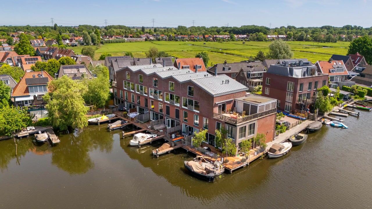 Video van Landsmeerderdijk 20-E
