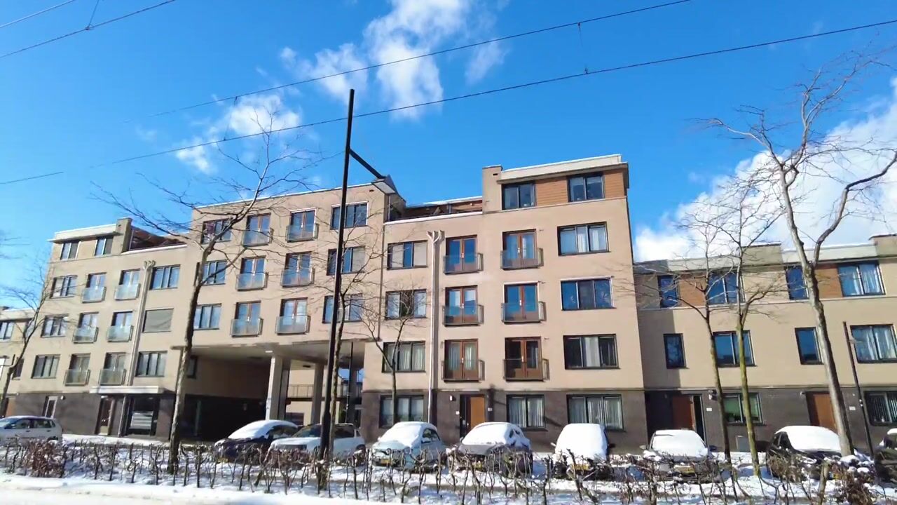 Video of Avenue Carré 203