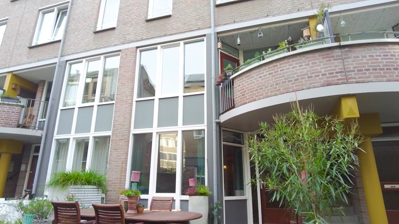 Bekijk video van Sint Teunisstraat 27-A