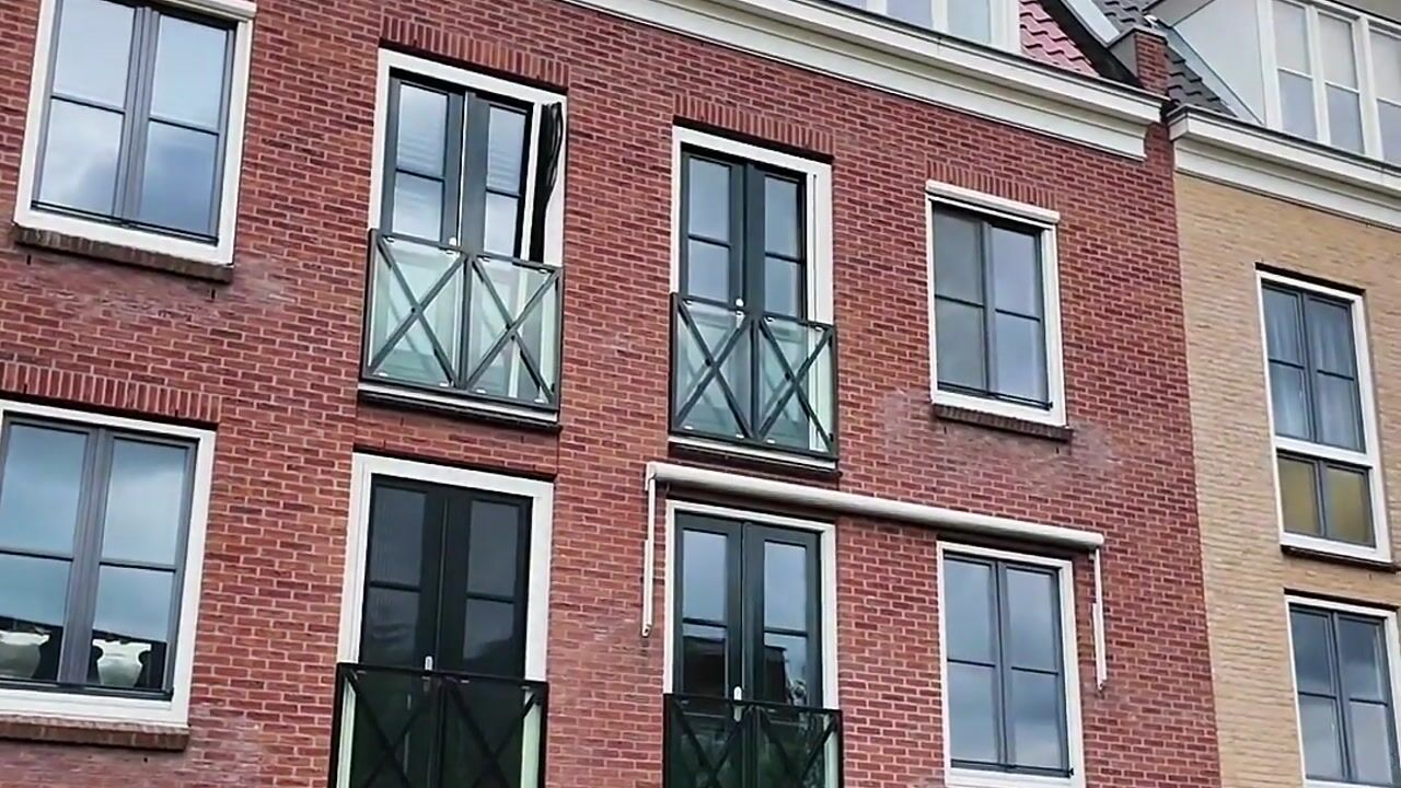 Video van Eyckenstein 66