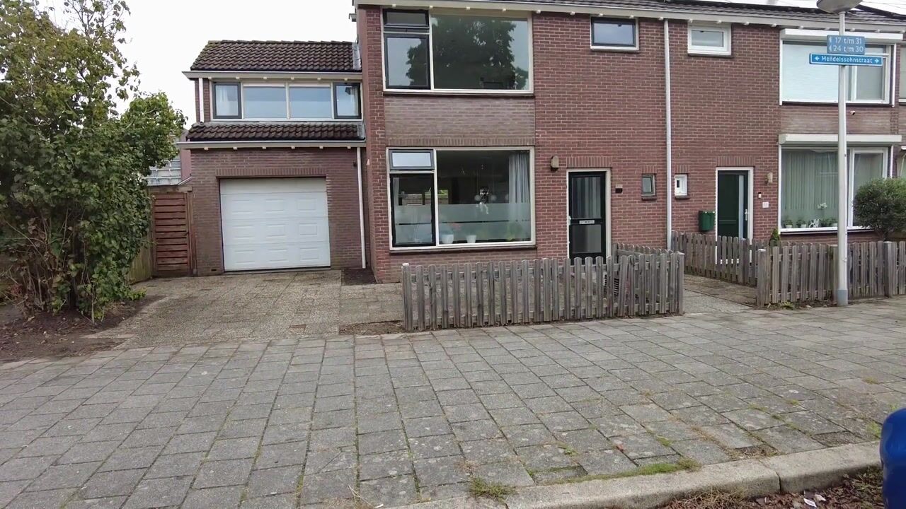 Bekijk video van Mendelssohnstraat 22