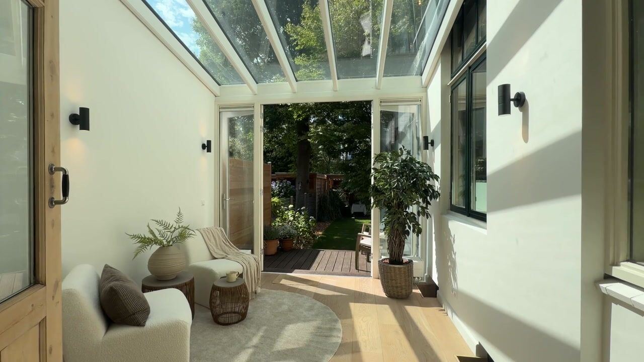Video van Graaf Jan van Nassaustraat 3-A
