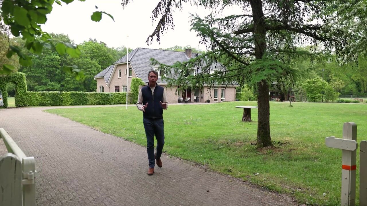 Video van Flierderweg 8-B