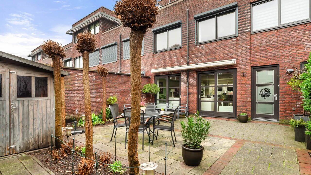 Video van L. Brownstraat 41