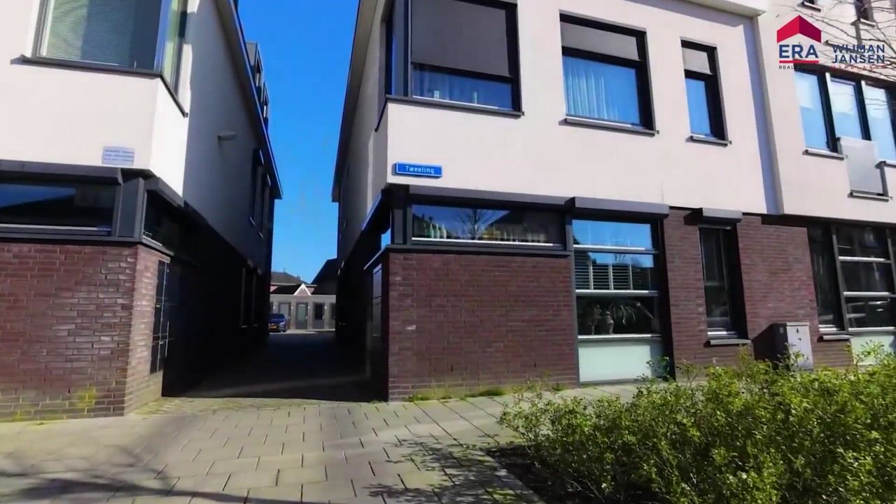 Video van Tweeling 16