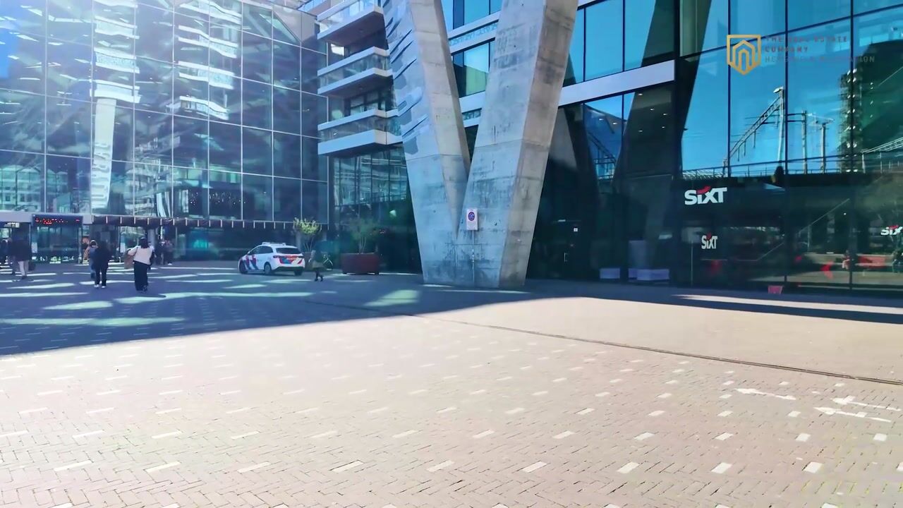 Video van Anna van Buerenplein 272