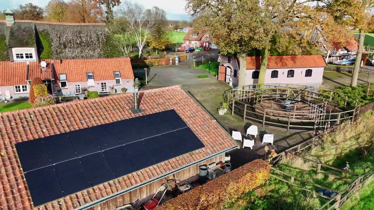 Bekijk video van Tolhutterweg 9