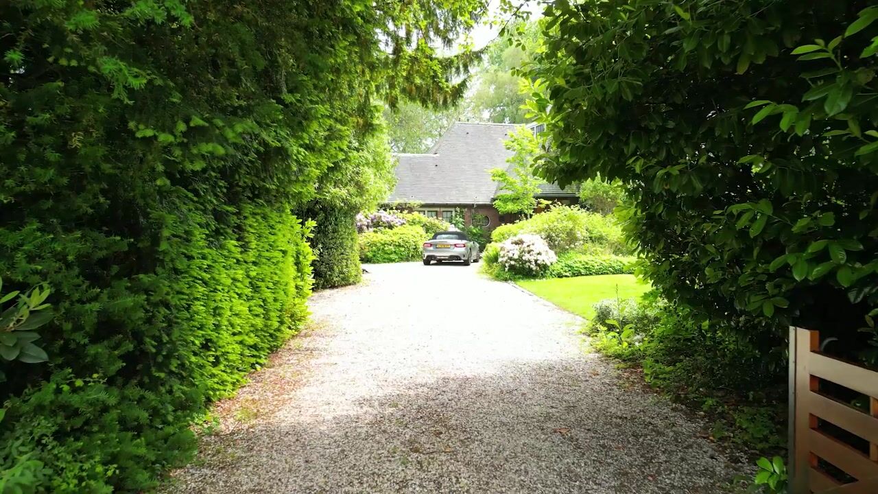 Bekijk video van Soestdijkseweg Zuid 222