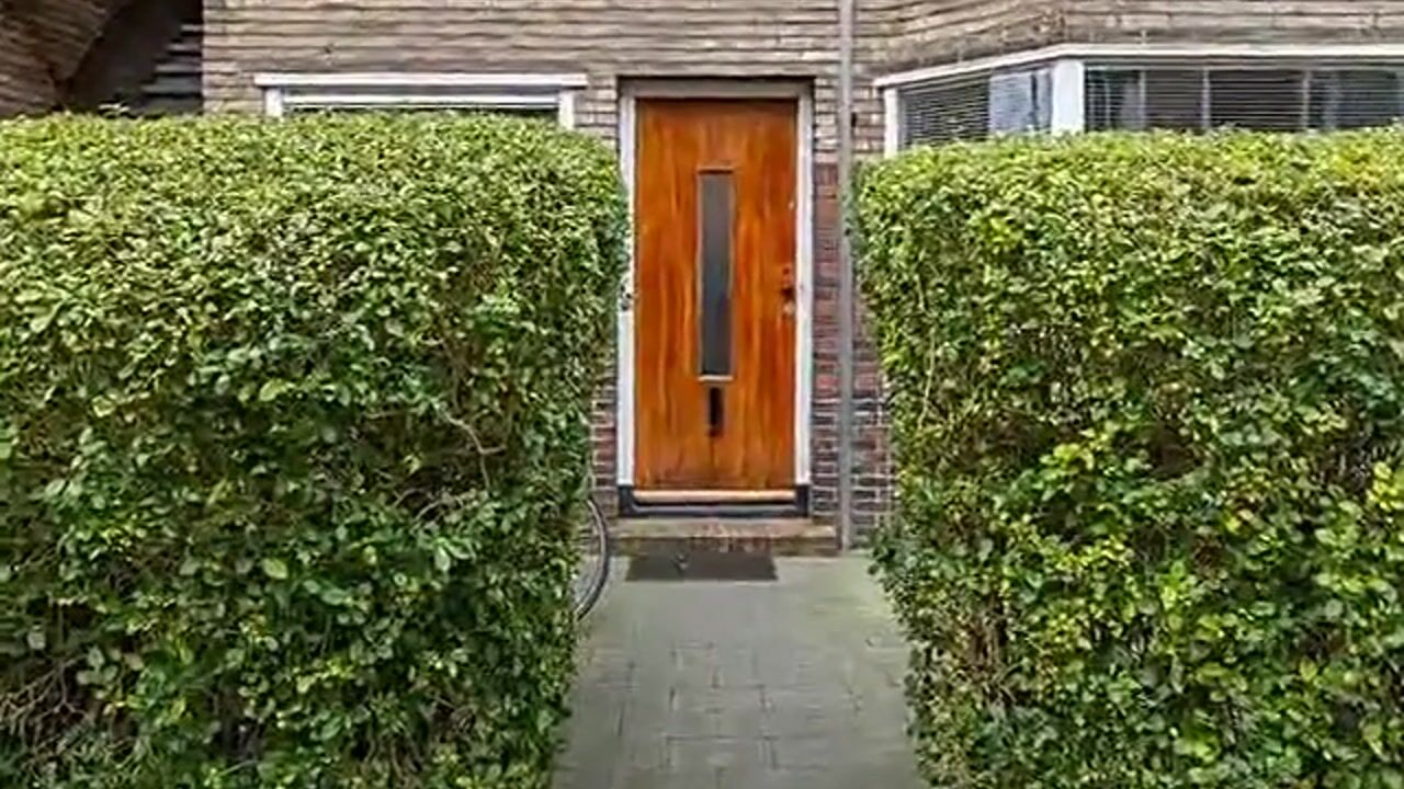 Bekijk video van Ambonstraat 22