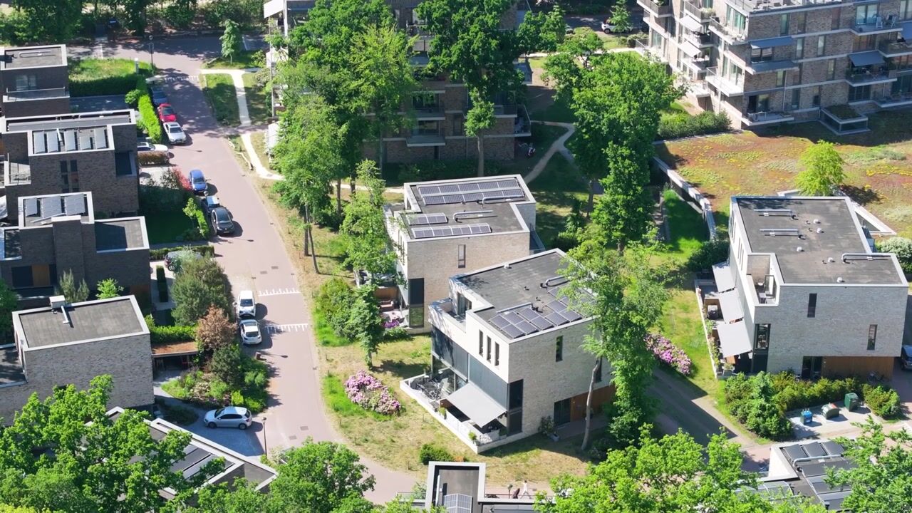 Video van Struikheidelaan 55