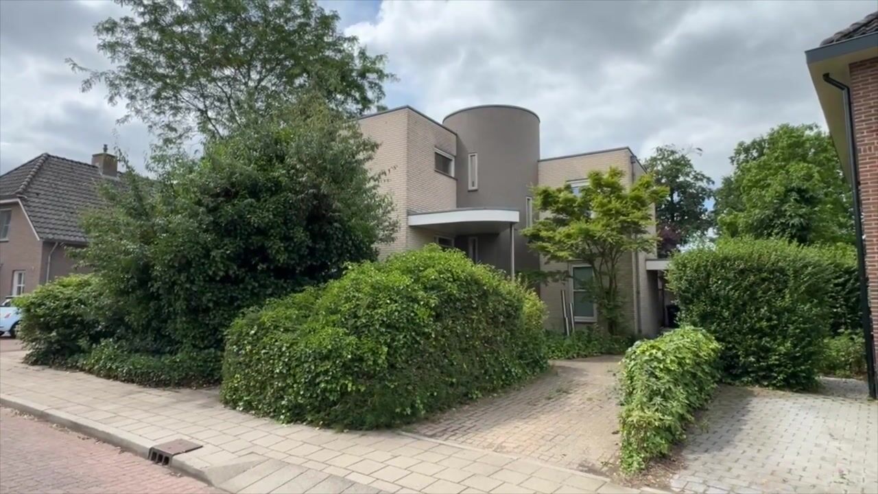 Video van De Hoef 77