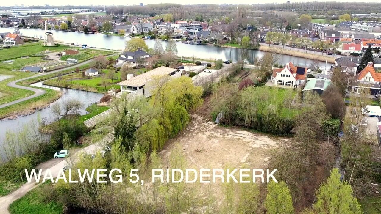 Bekijk video van Waalweg 5