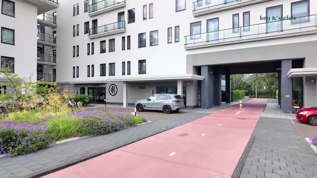 Video van Burgemeester Rijnderslaan 252