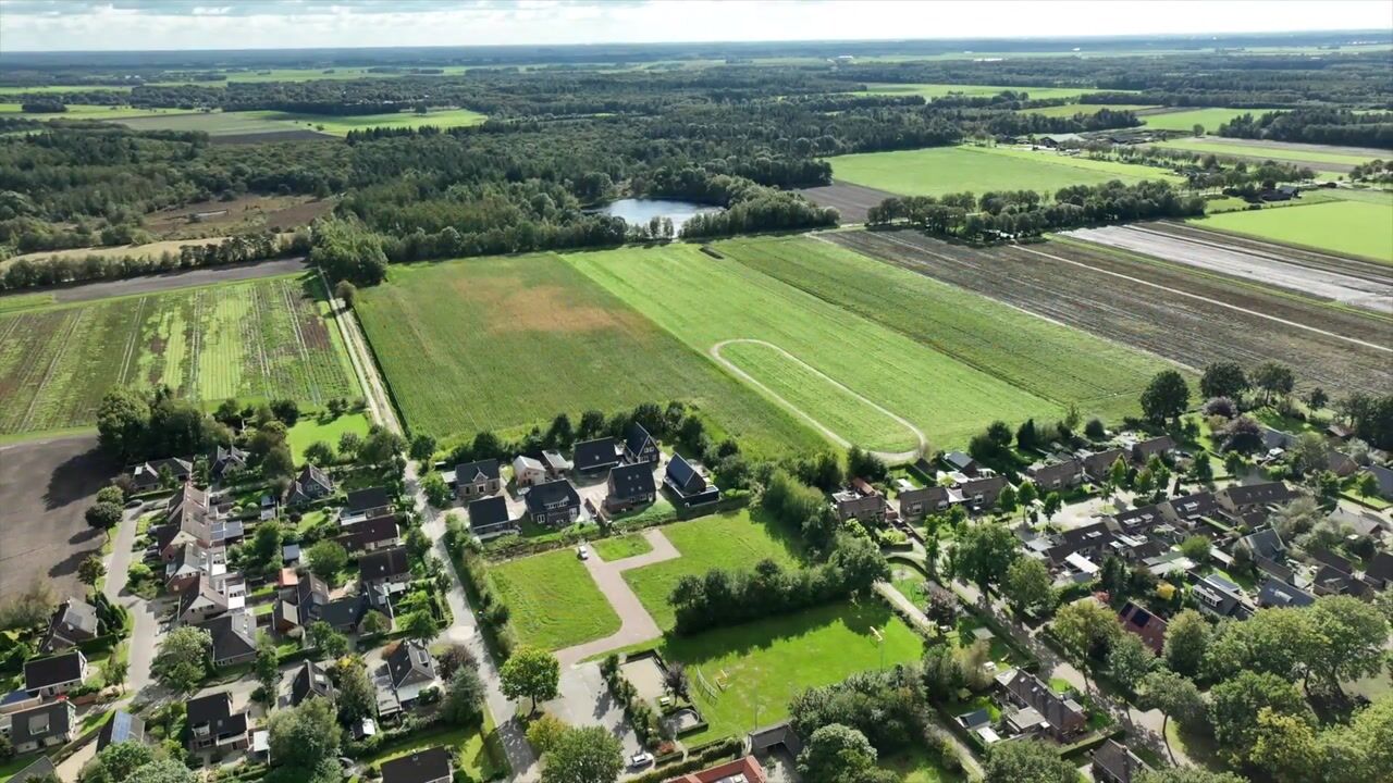 Bekijk video van Halfvrijstaande schuurwoning (Bouwnr. 8)