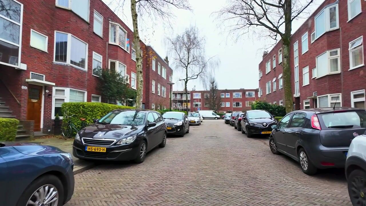 Bekijk video van Mozartstraat 42-A