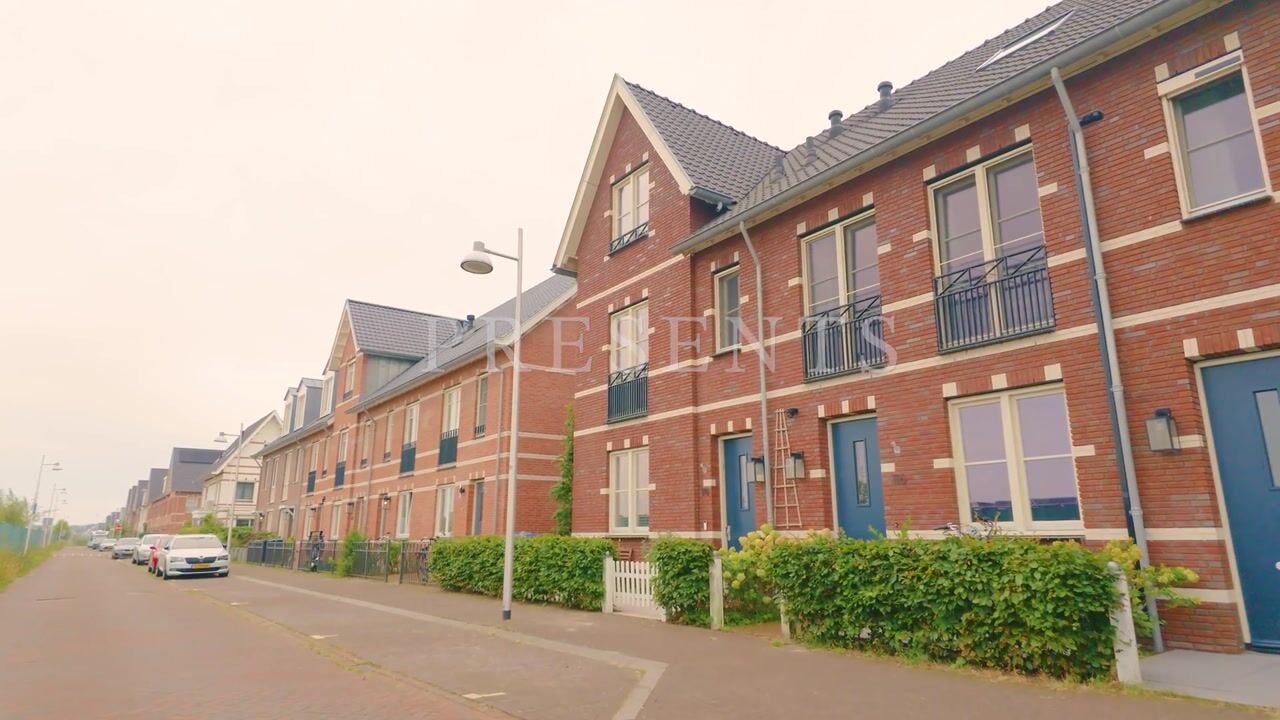 Video van Muiderslotlaan 114