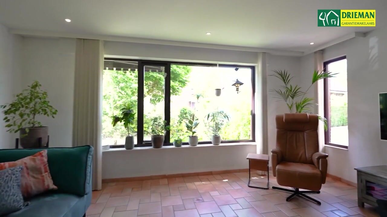 Video van Zuwe 52