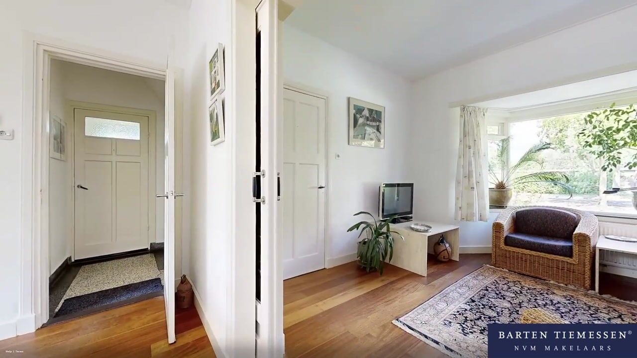 Video van Nude 37