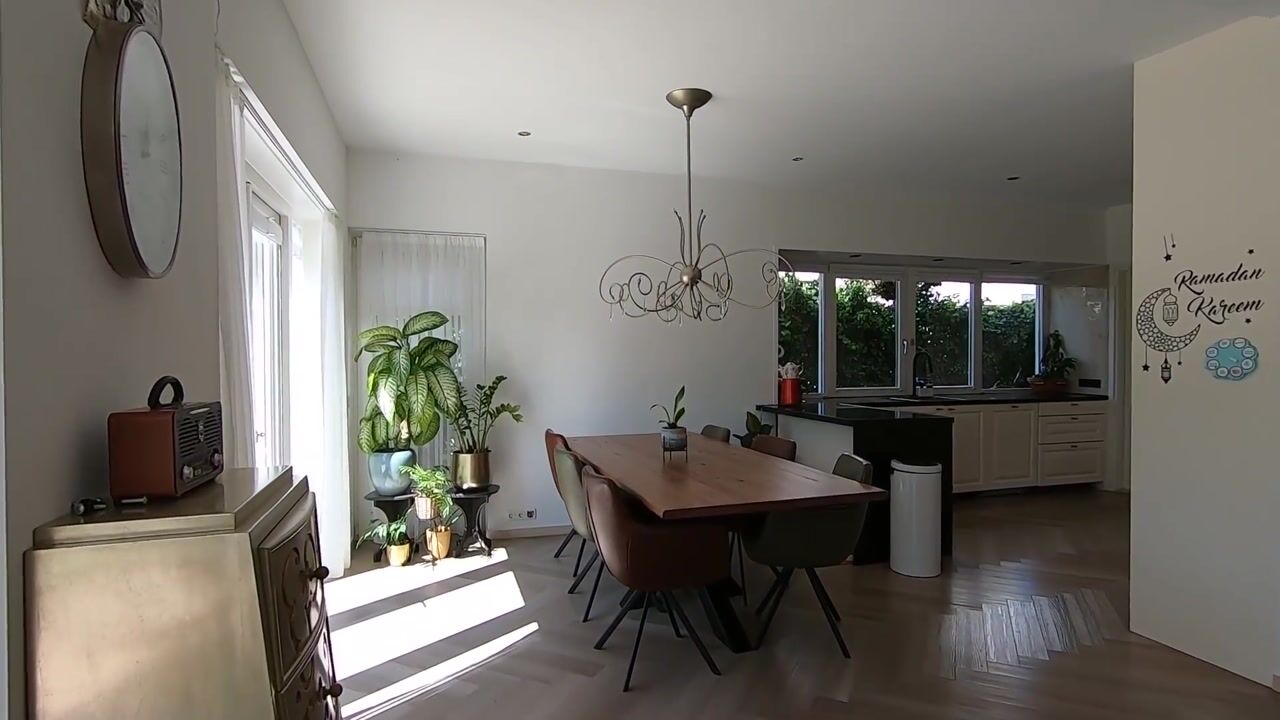 Video van Parosstraat 6