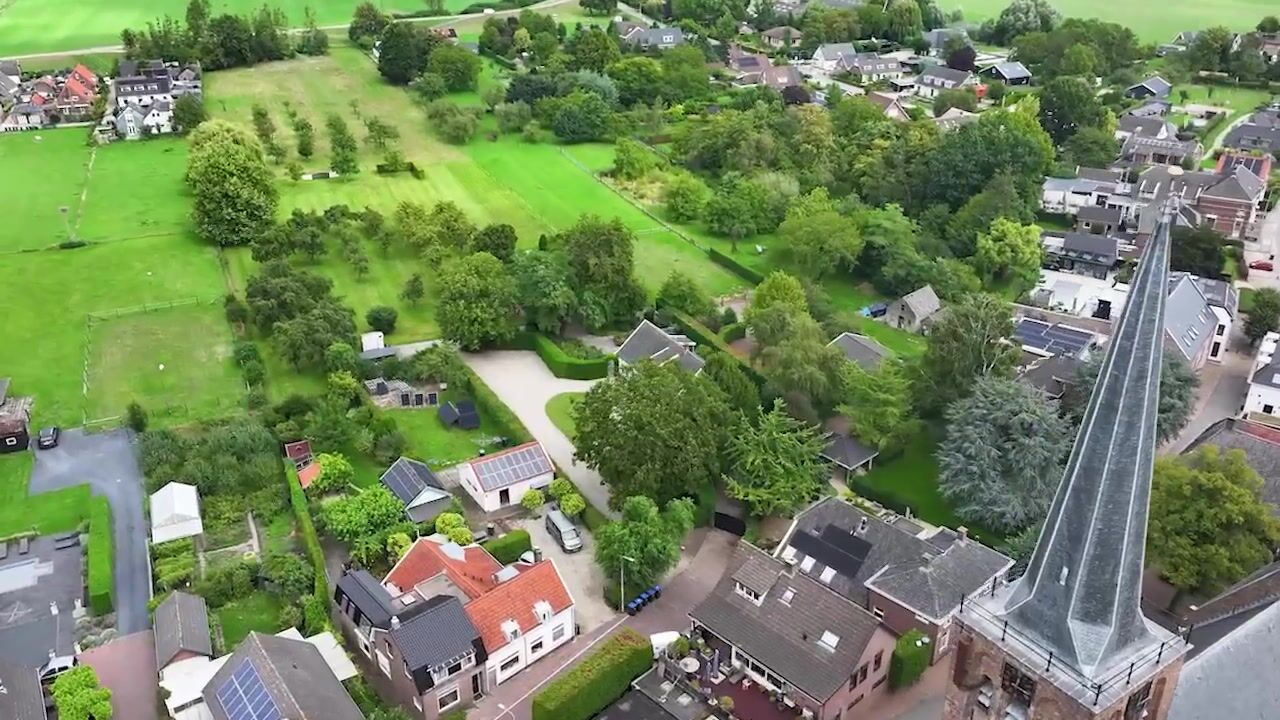Video van Raadhuisstraat 1