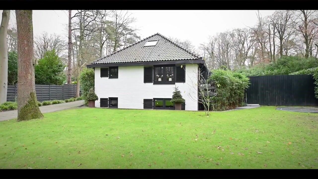 Video van Oranje Nassaulaan 8