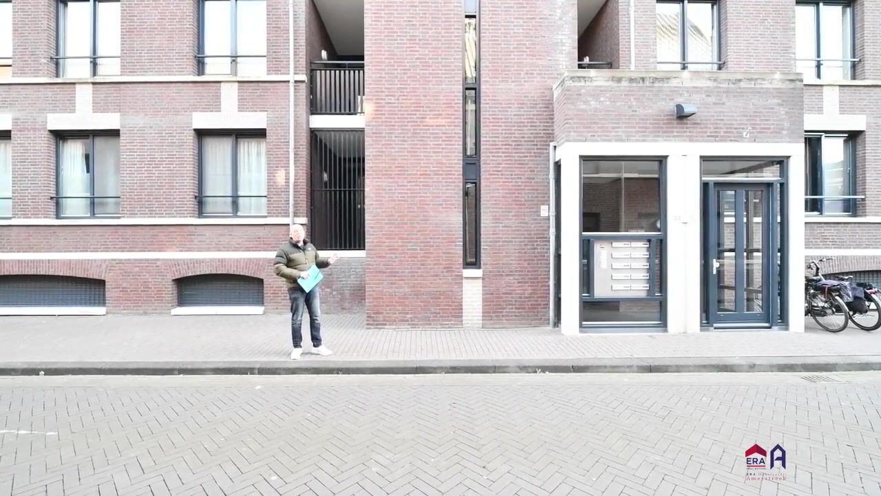 Bekijk video van Terreplein 102