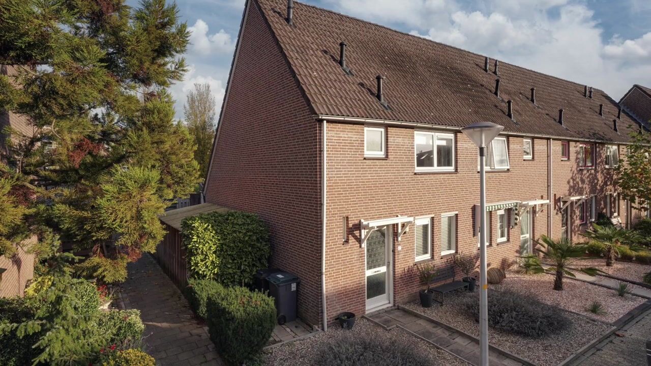 Video of Gravekamp 67