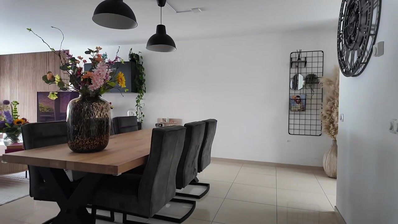 Video van Maansteen 89