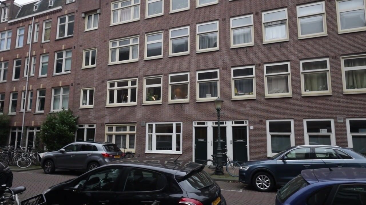 Bekijk video van Van Boetzelaerstraat 71-H