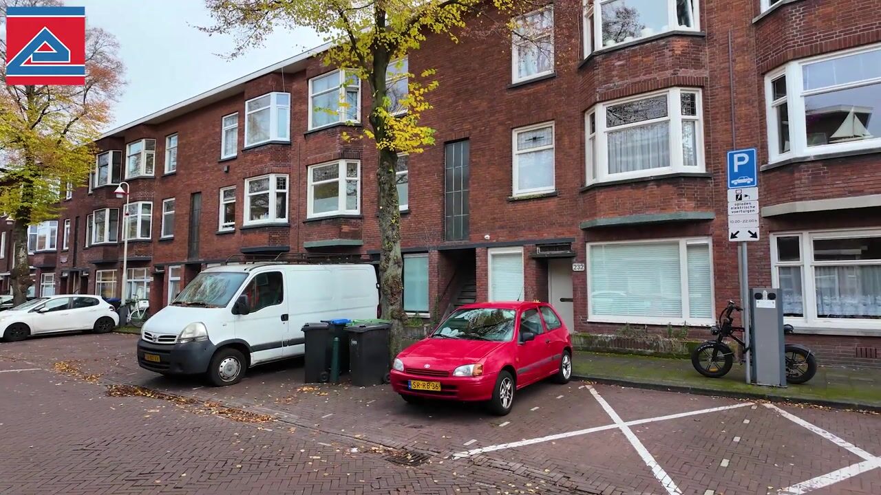 View video of Linnaeusstraat 224