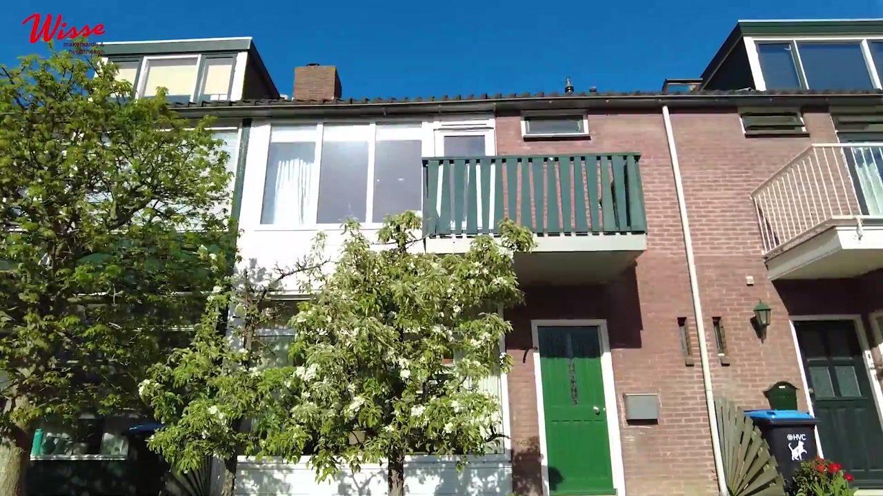 Video van Warmoeziershof 7
