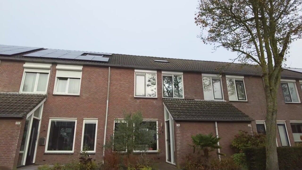 Video van B.A.A. Engelbertinklaan 136