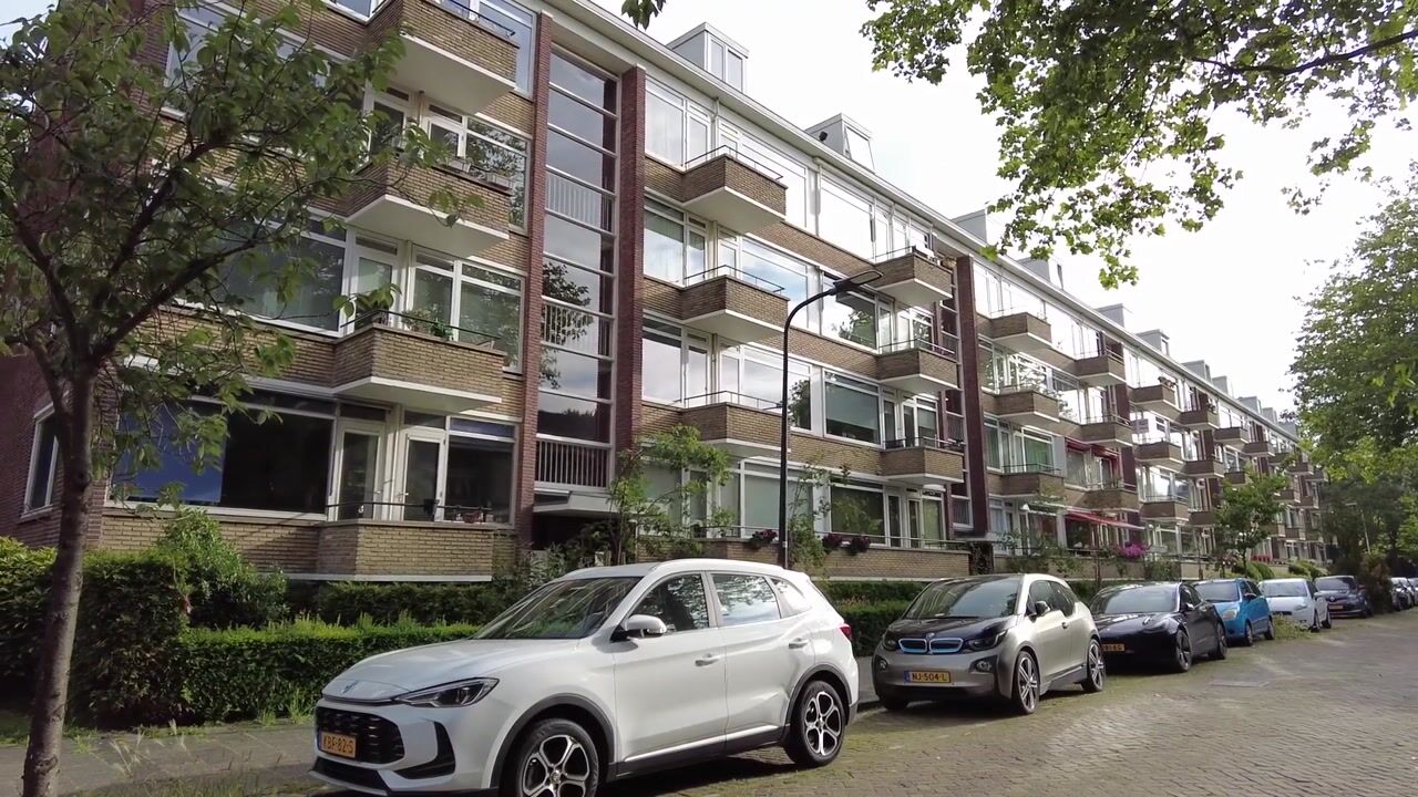 Video van Labouchèrelaan 42