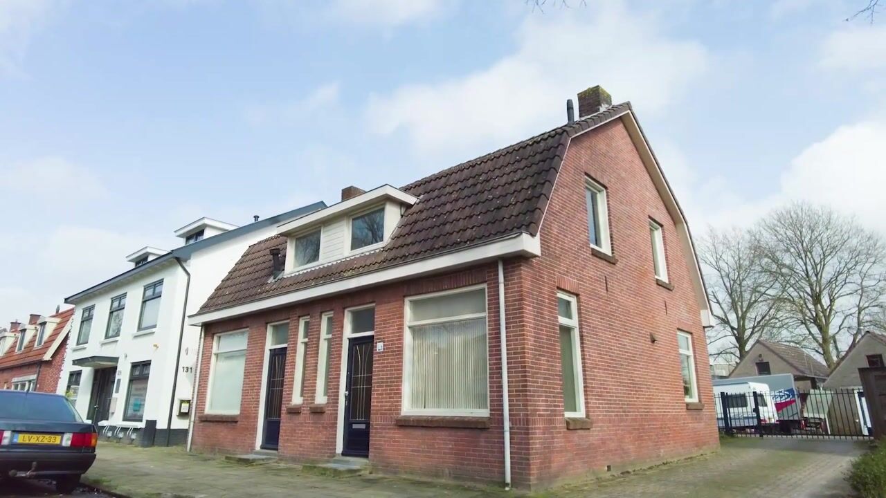 Bekijk video van Gronausestraat 133