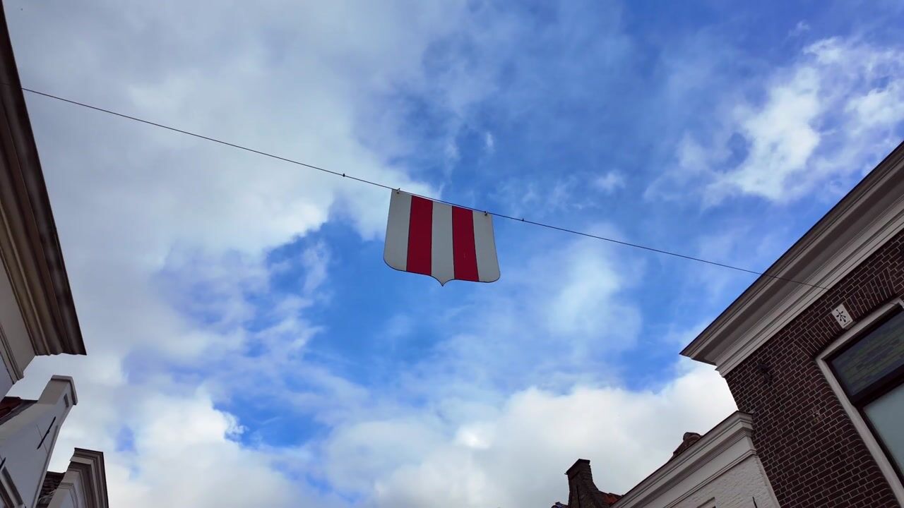 Bekijk video van Voorstraat 87