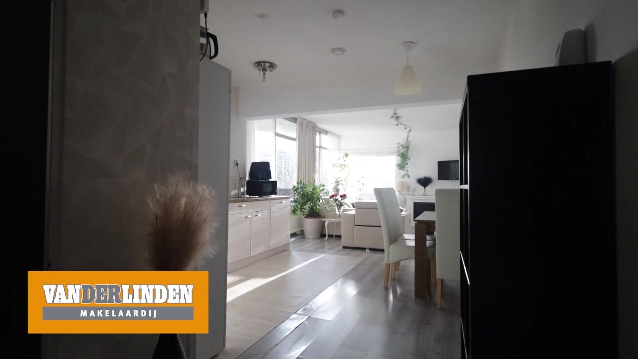 View video of Gouden Leeuw 1026