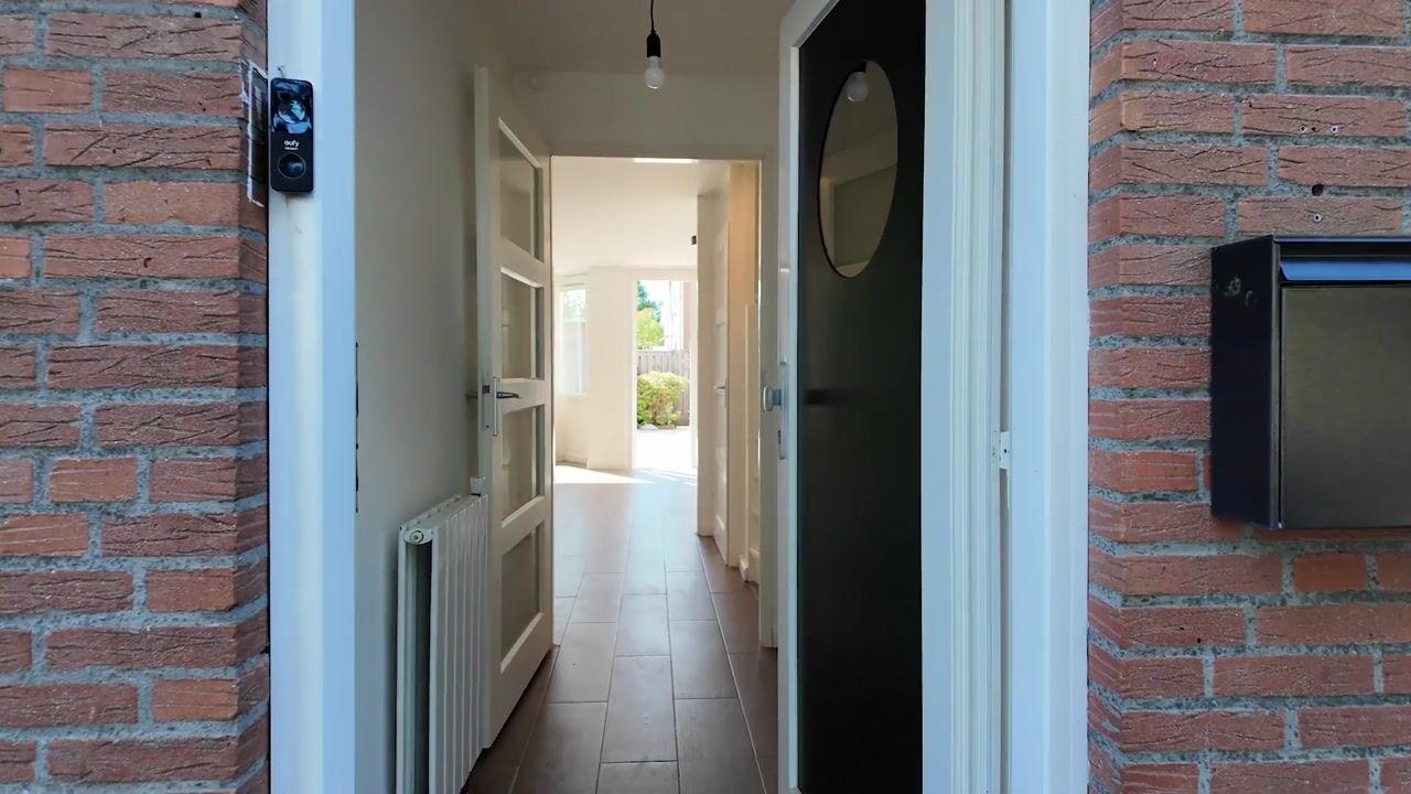 Video of B. Thoenplantsoen 11