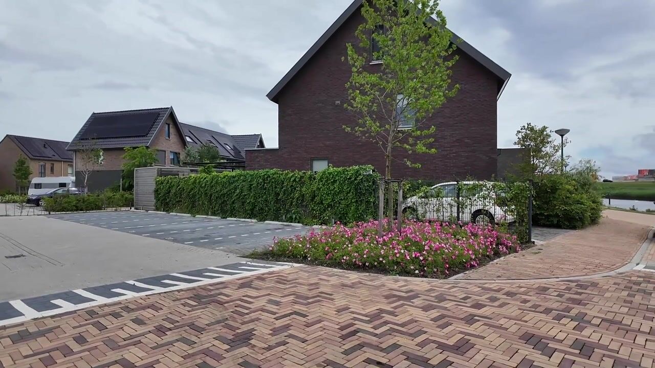 Video van Wijde Mantel 12