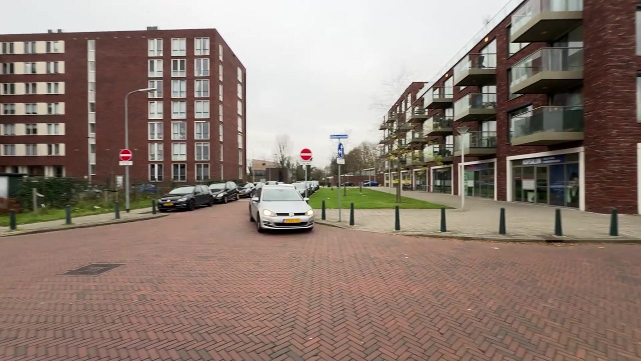 Bekijk video van Dedemsvaartweg 258