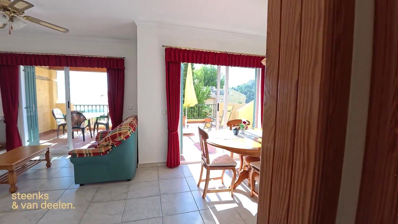 Bekijk video van Half-vrijstaande woning- ALTEA-HILLS