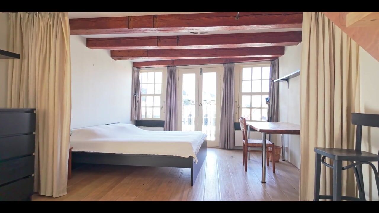 Video of Nieuwezijds Voorburgwal 64-F