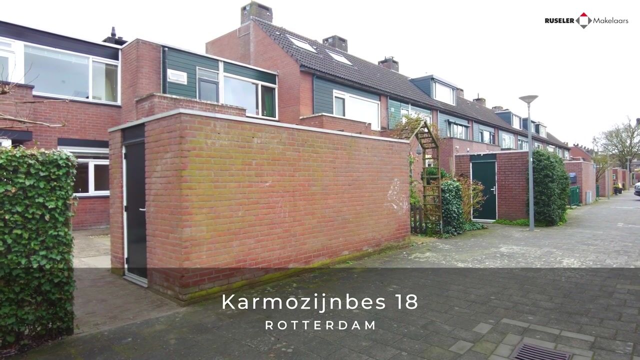 Video van Karmozijnbes 18