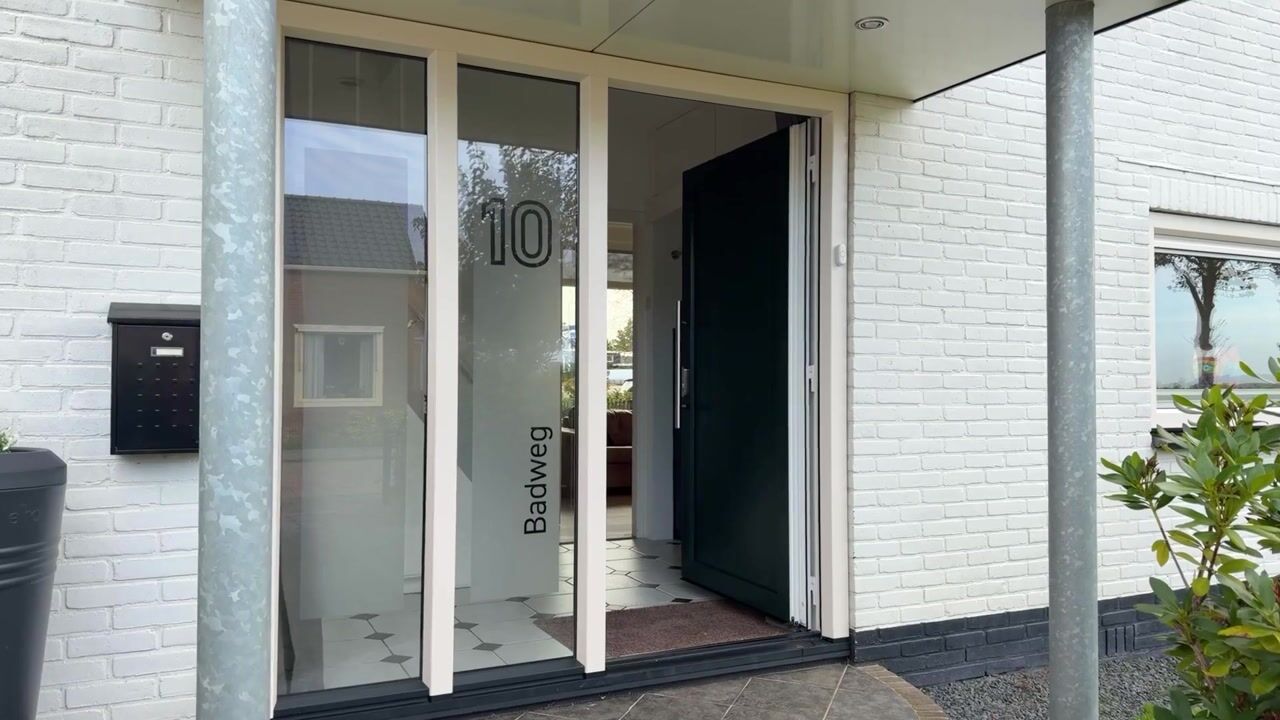 Video of Badweg 10