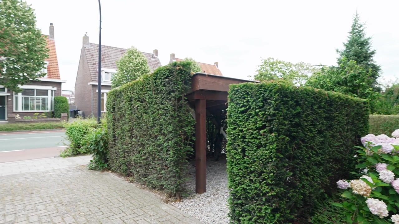 Video van Burgemeester Smeelelaan 24