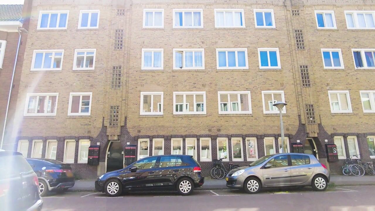 Video van Bloys van Treslongstraat 55-H