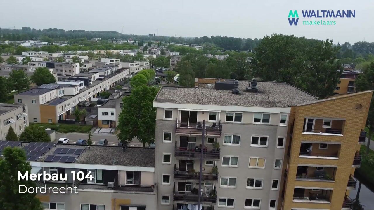 Video van Merbau 104