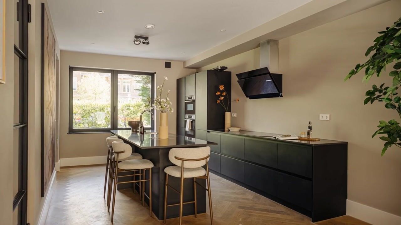 Video van Hoofdweg 67-H