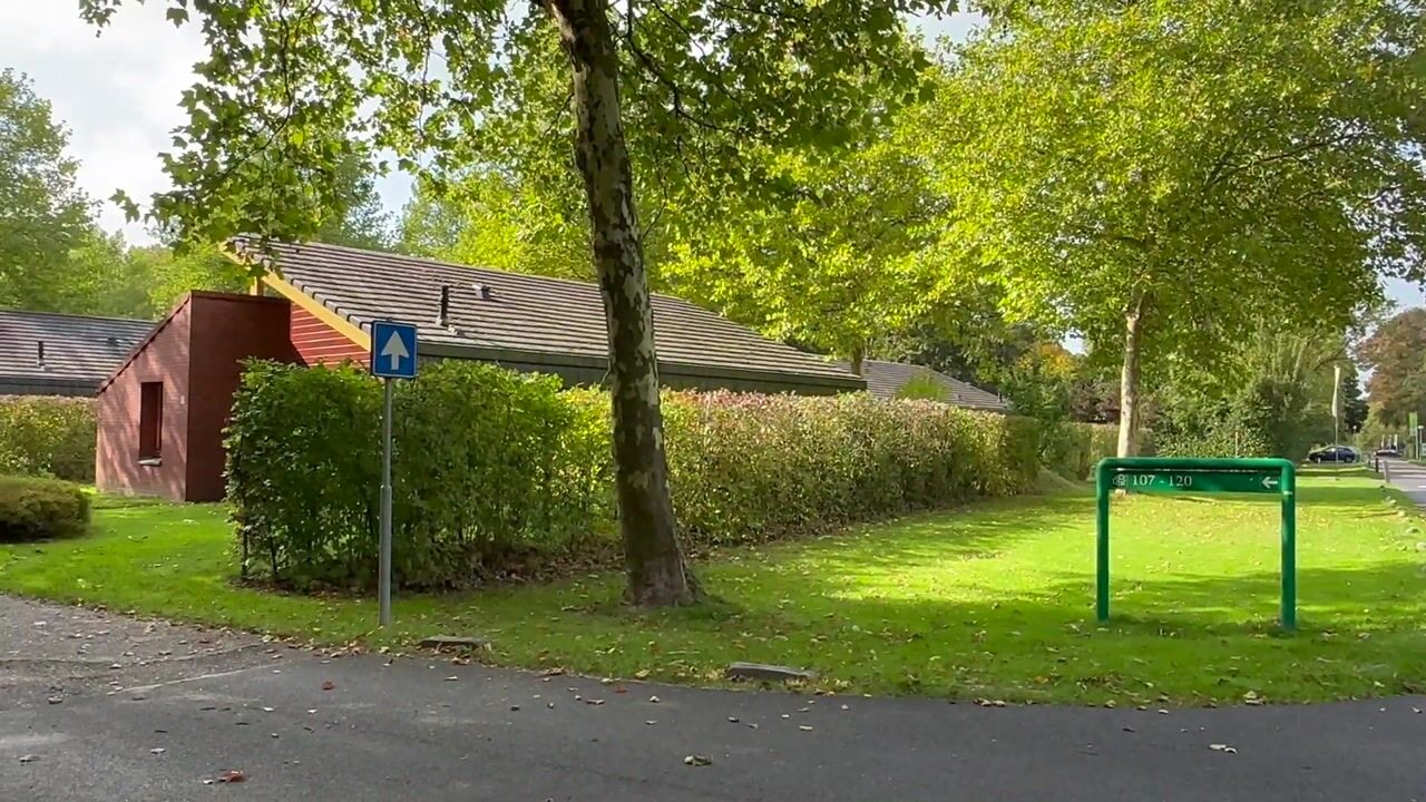 Video of Zwembadweg 1-120