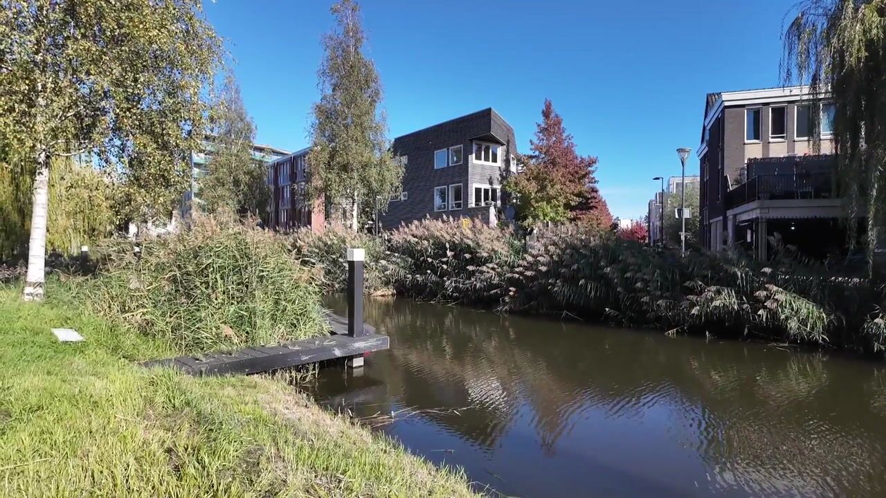 Video van Driemanschapskade 10