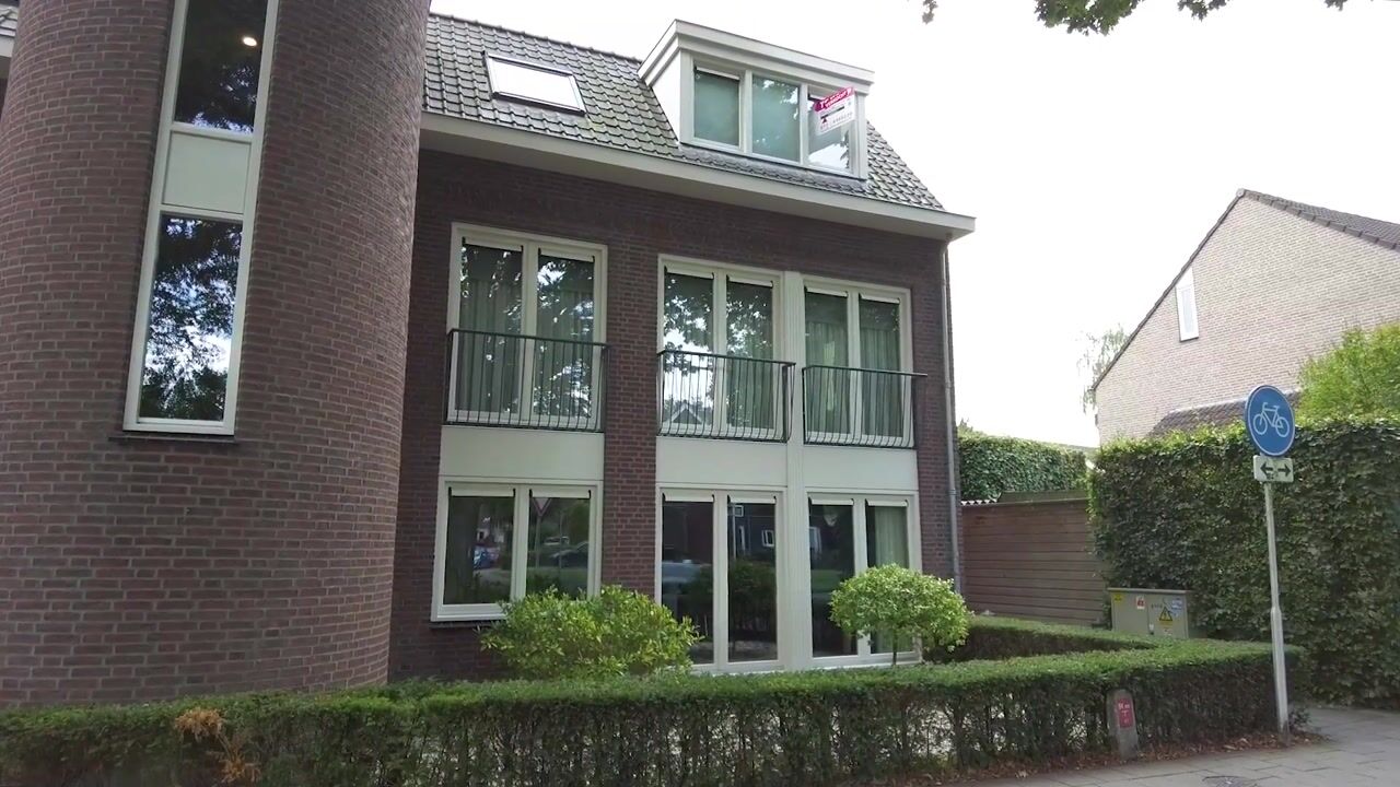 Video van Deken van Roestellaan 35-A